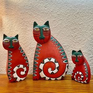 Vintage Folk Art Wooden Hand Painted Cat Figures Set of 3